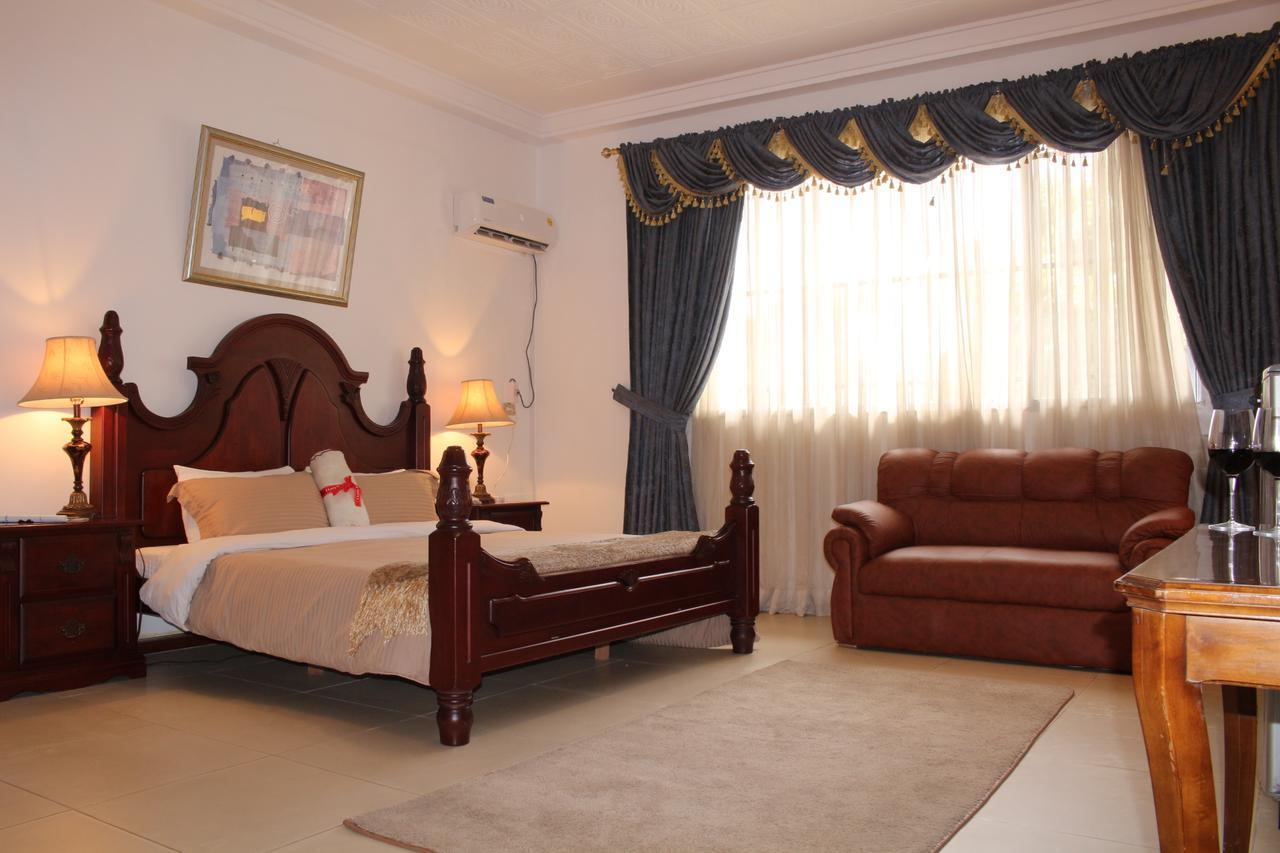 Embassy Suites Hotel Monrovia Kültér fotó